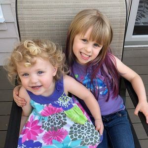 Meet your Posher, Cynthia